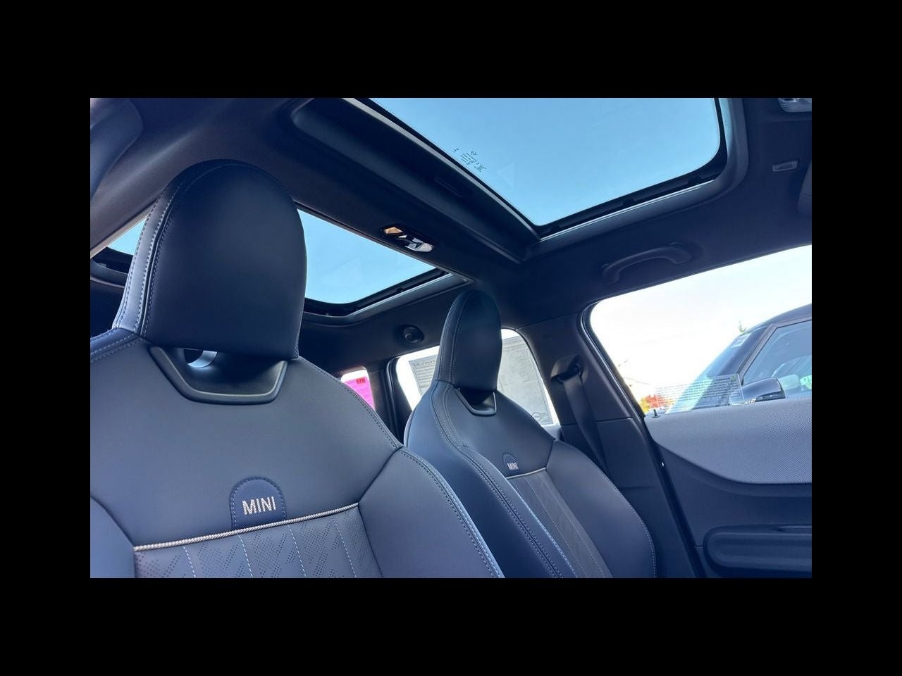 2026 MINI 4 DOOR ICONIC