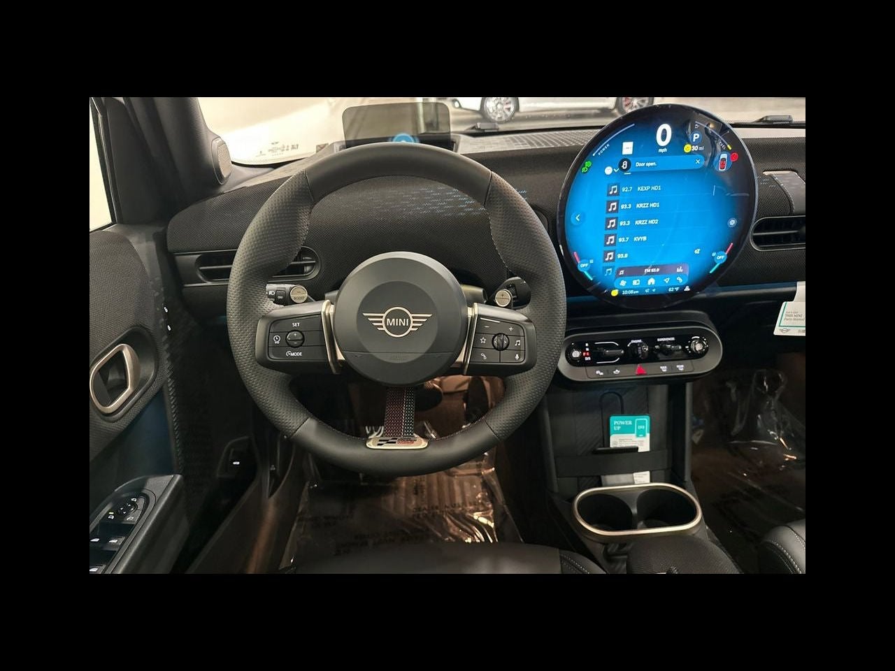 2027 MINI 4 DOOR ICONIC