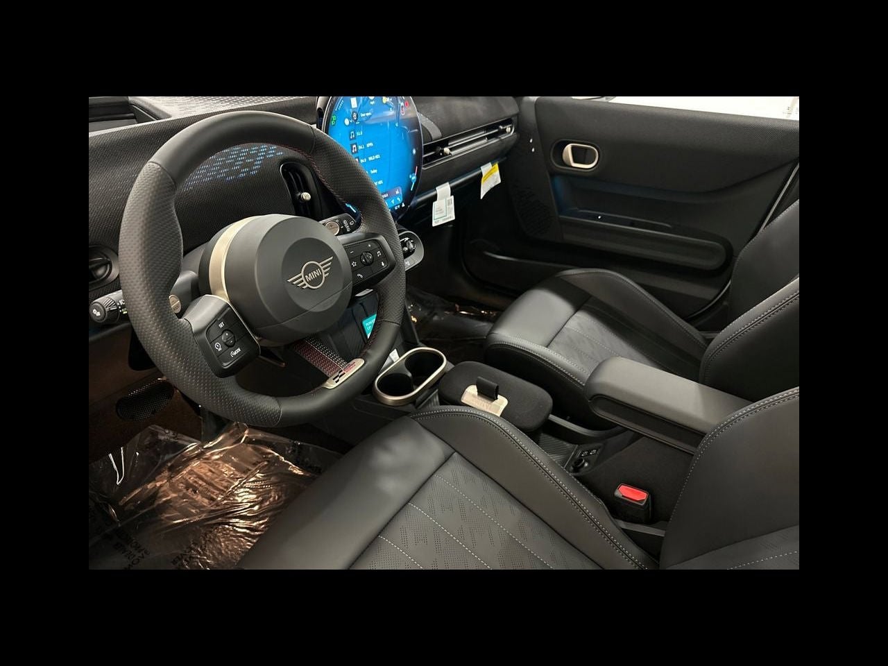 2027 MINI 4 DOOR ICONIC