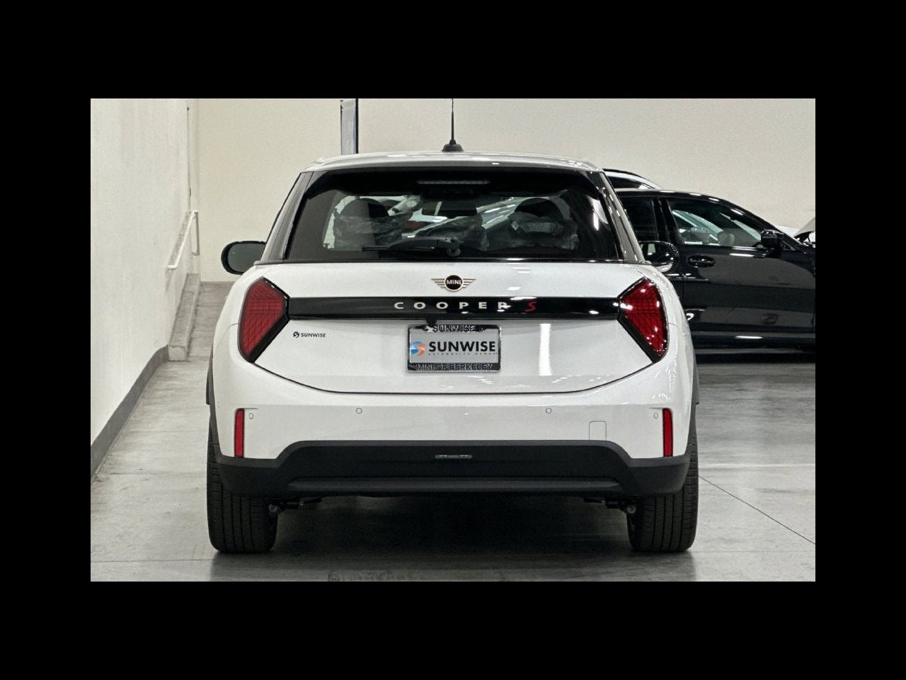 2026 MINI 4 DOOR SIGNATURE PLUS