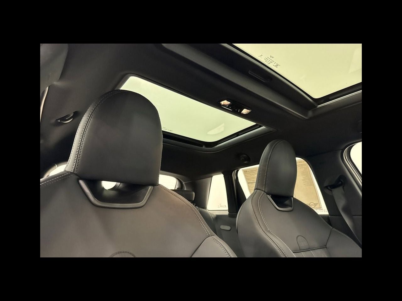 2026 MINI 4 DOOR ICONIC