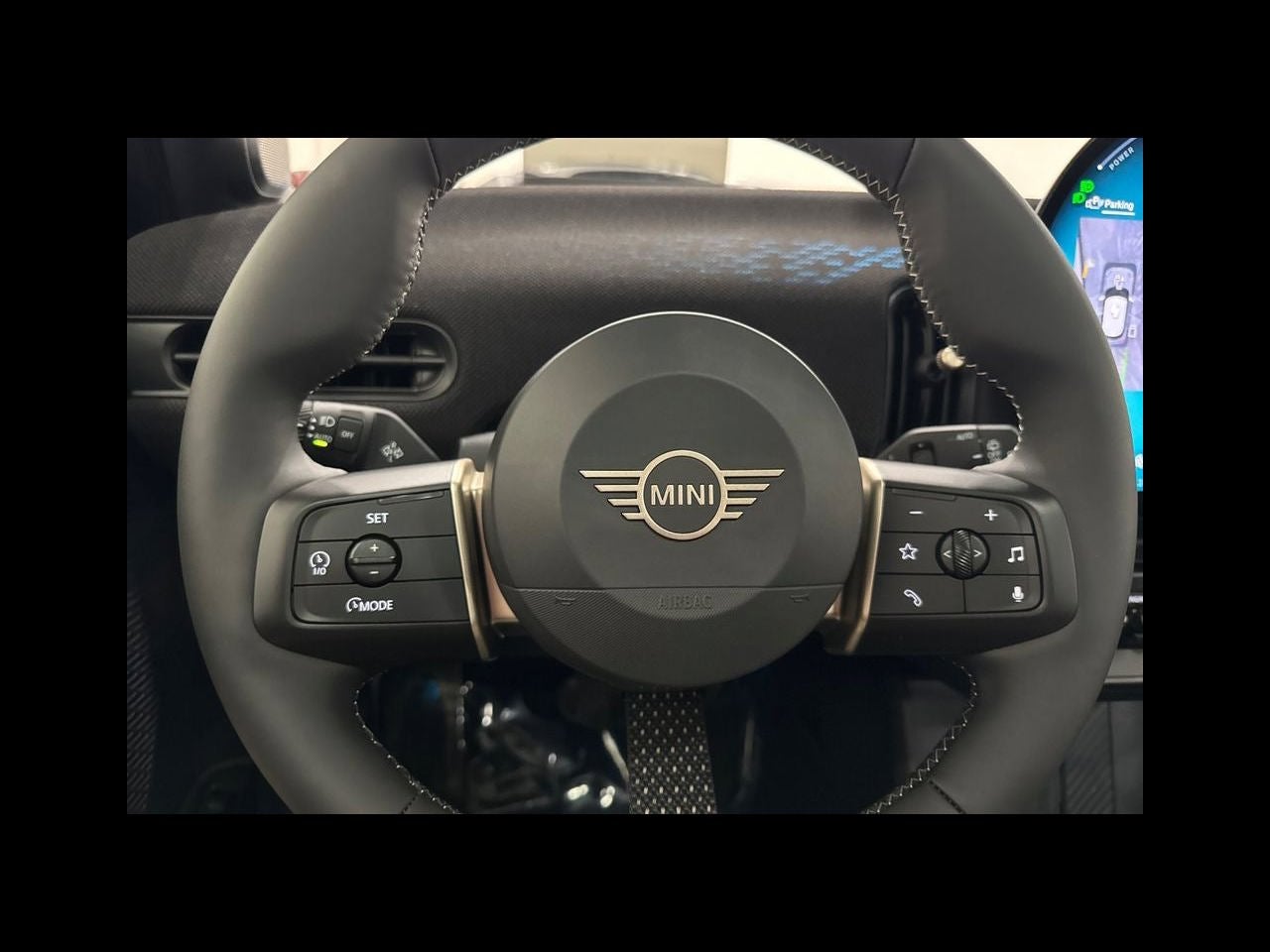 2026 MINI 4 DOOR ICONIC