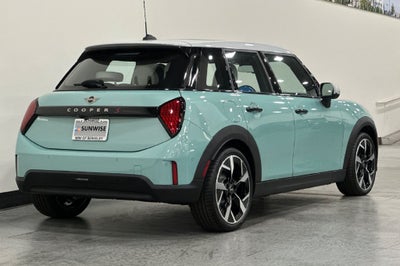 2027 MINI 4 DOOR ICONIC