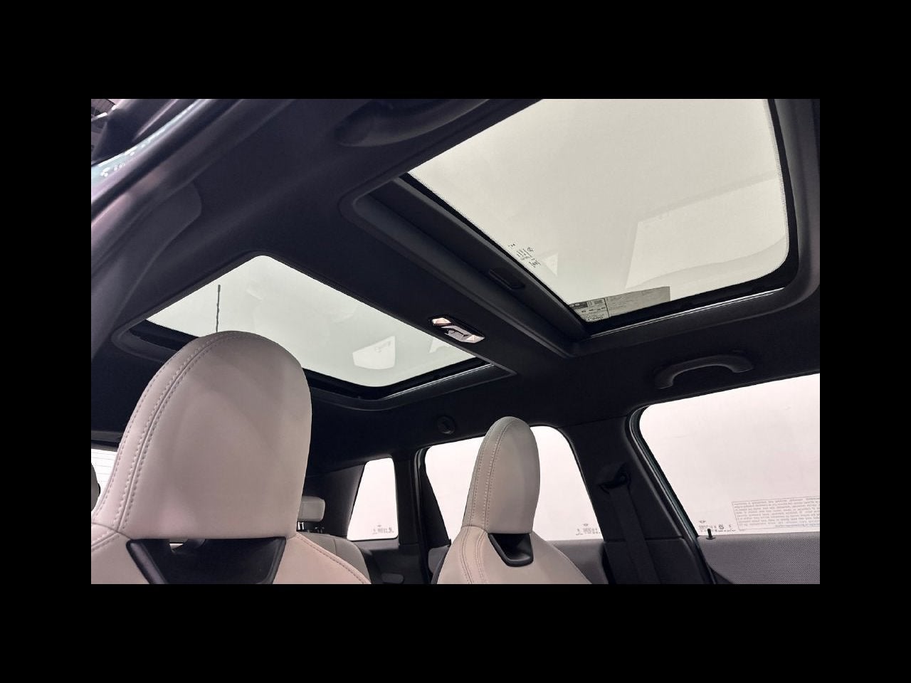 2027 MINI 4 DOOR ICONIC