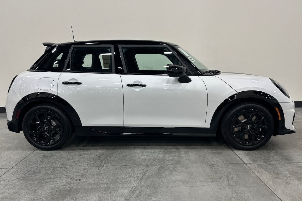 2027 MINI Cooper S Base