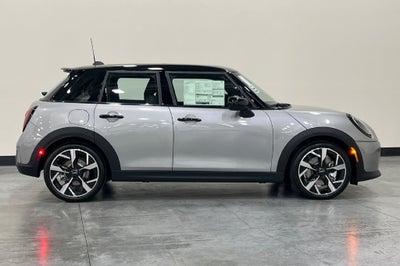 2027 MINI 4 DOOR ICONIC