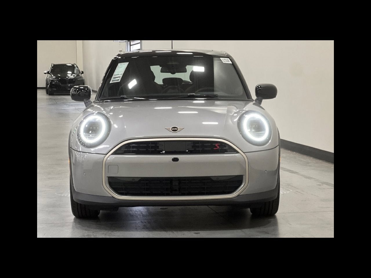 2027 MINI 4 DOOR ICONIC