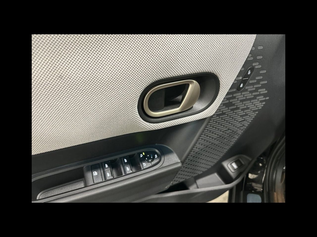 2026 MINI 4 DOOR SIGNATURE PLUS