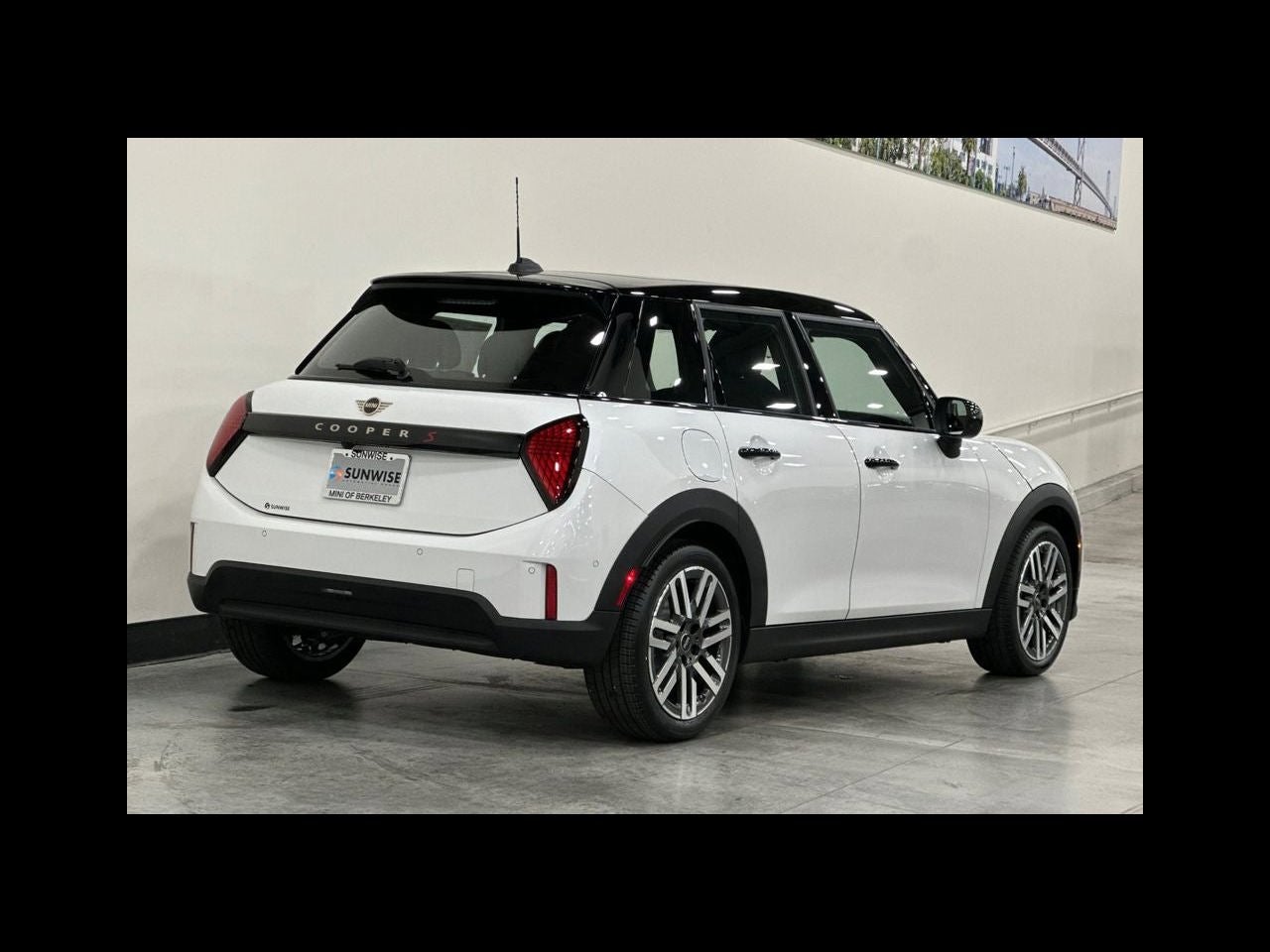 2026 MINI 4 DOOR SIGNATURE PLUS