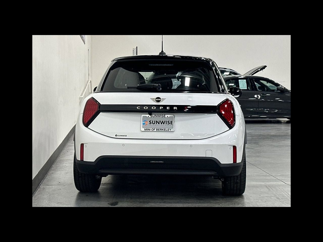 2026 MINI 4 DOOR SIGNATURE PLUS