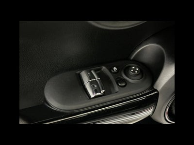 2024 MINI HARDTOP 2 DOOR Iconic
