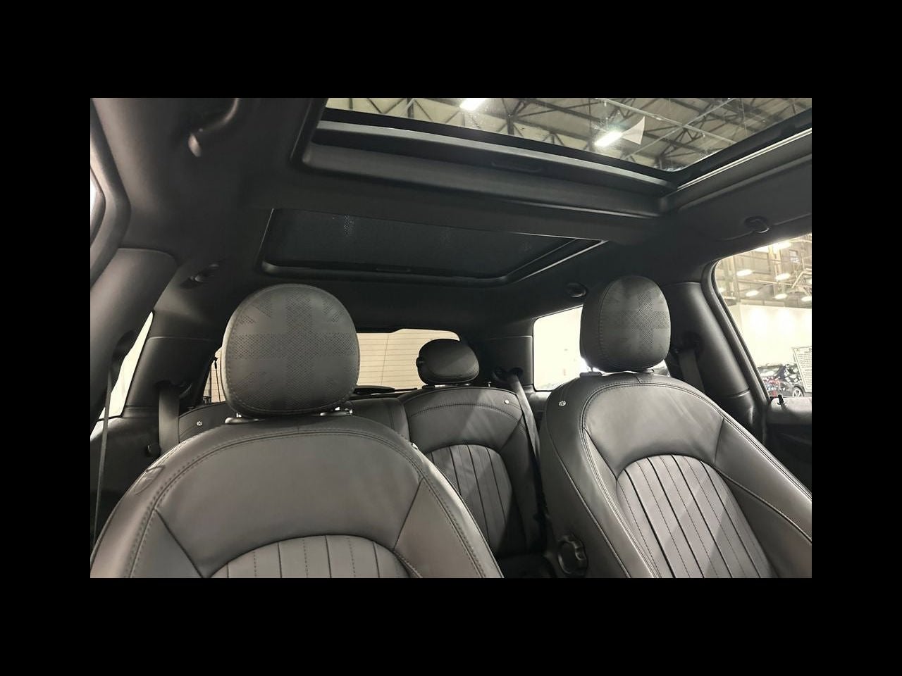 2024 MINI HARDTOP 2 DOOR Iconic