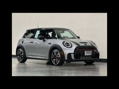 2024 MINI HARDTOP 2 DOOR Iconic