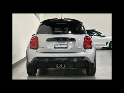 2024 MINI HARDTOP 2 DOOR Iconic