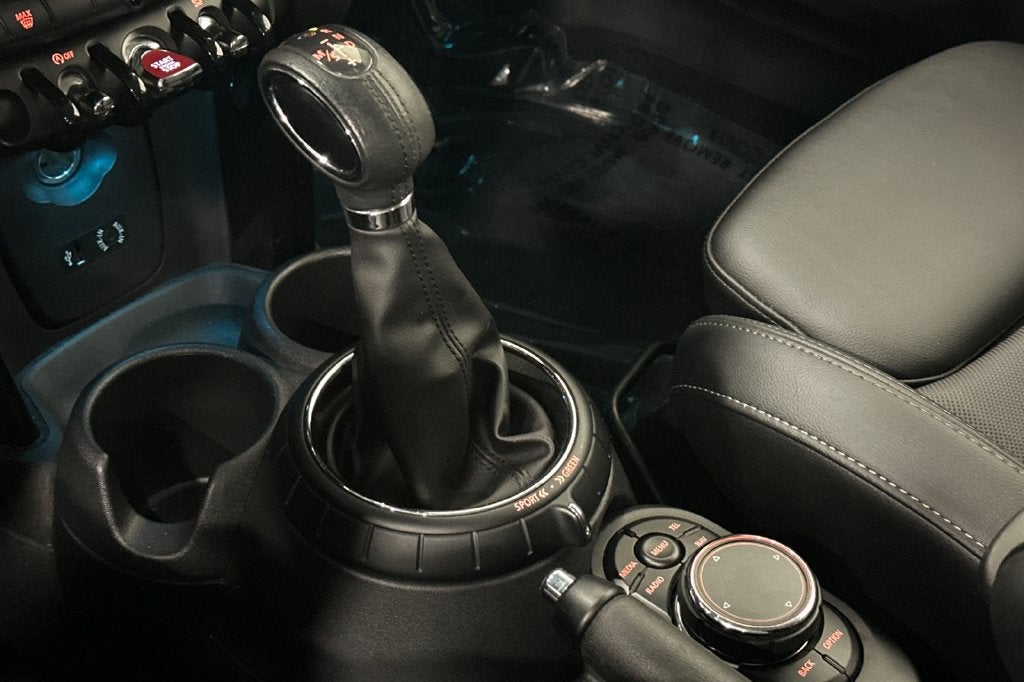 2015 MINI HARDTOP 2 DOOR Base