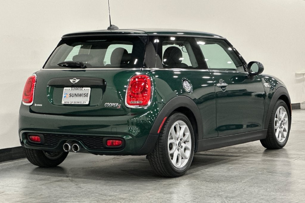 2015 MINI HARDTOP 2 DOOR Base