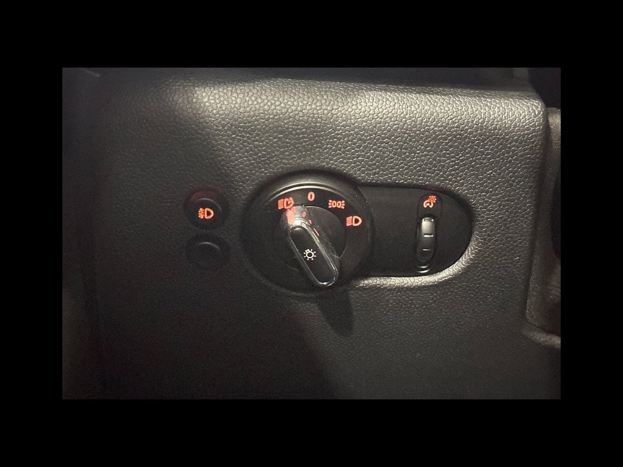 2015 MINI HARDTOP 2 DOOR Base