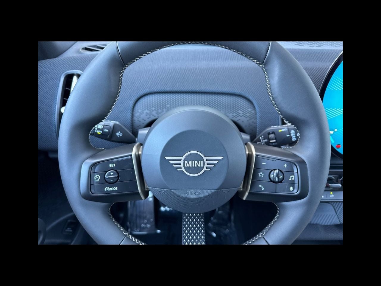 2027 MINI COUNTRYMAN SIGNATURE PLUS