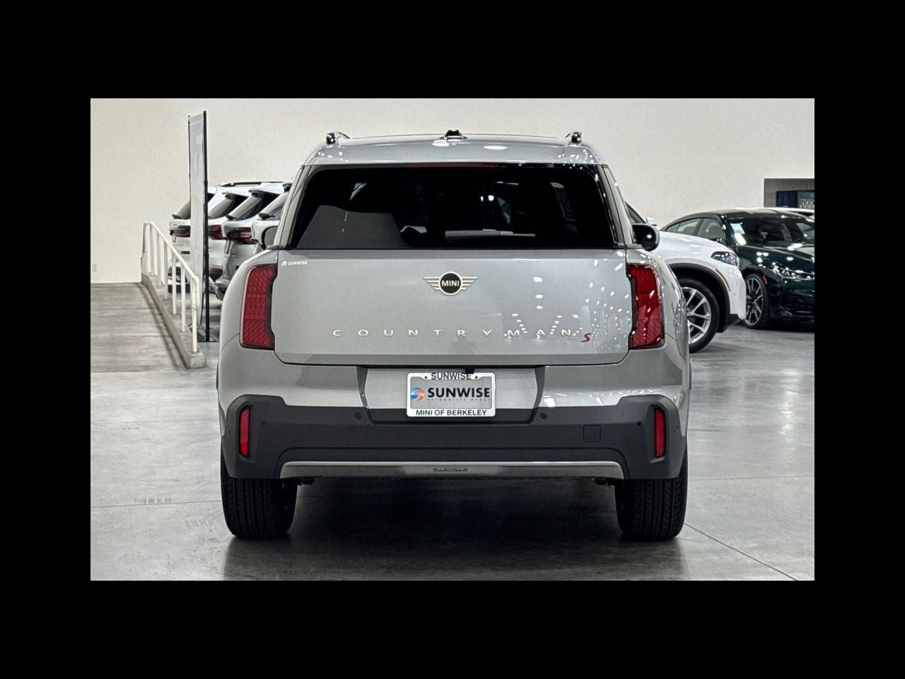 2027 MINI COUNTRYMAN SIGNATURE PLUS