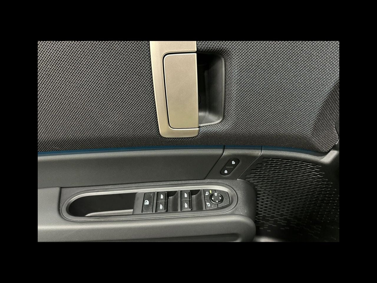 2027 MINI COUNTRYMAN Base