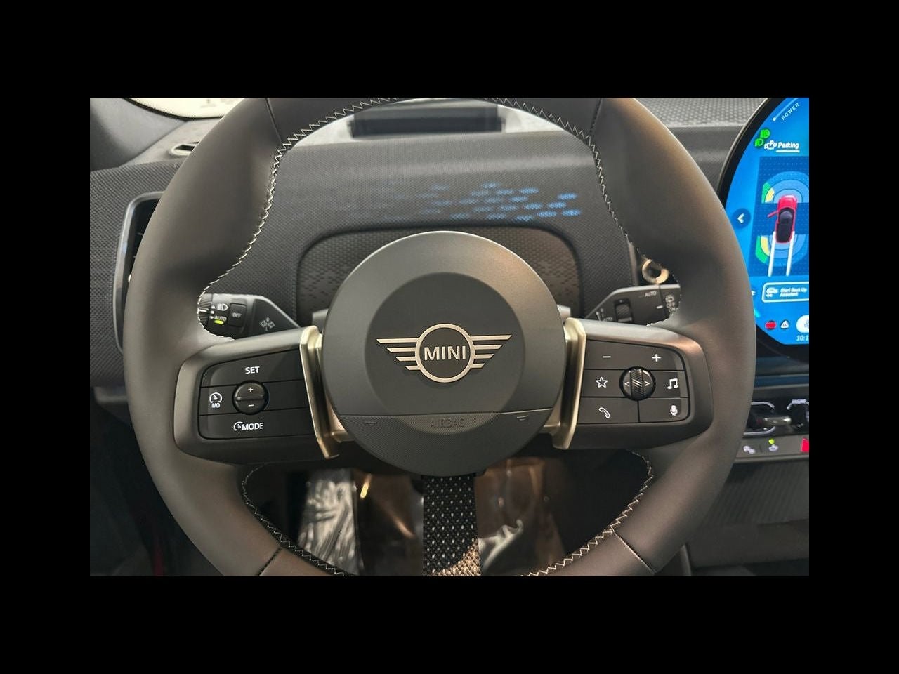 2027 MINI COUNTRYMAN Base