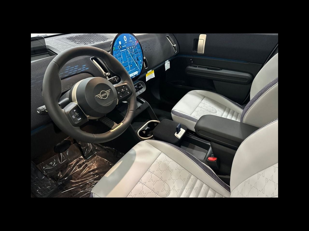2027 MINI COUNTRYMAN Base