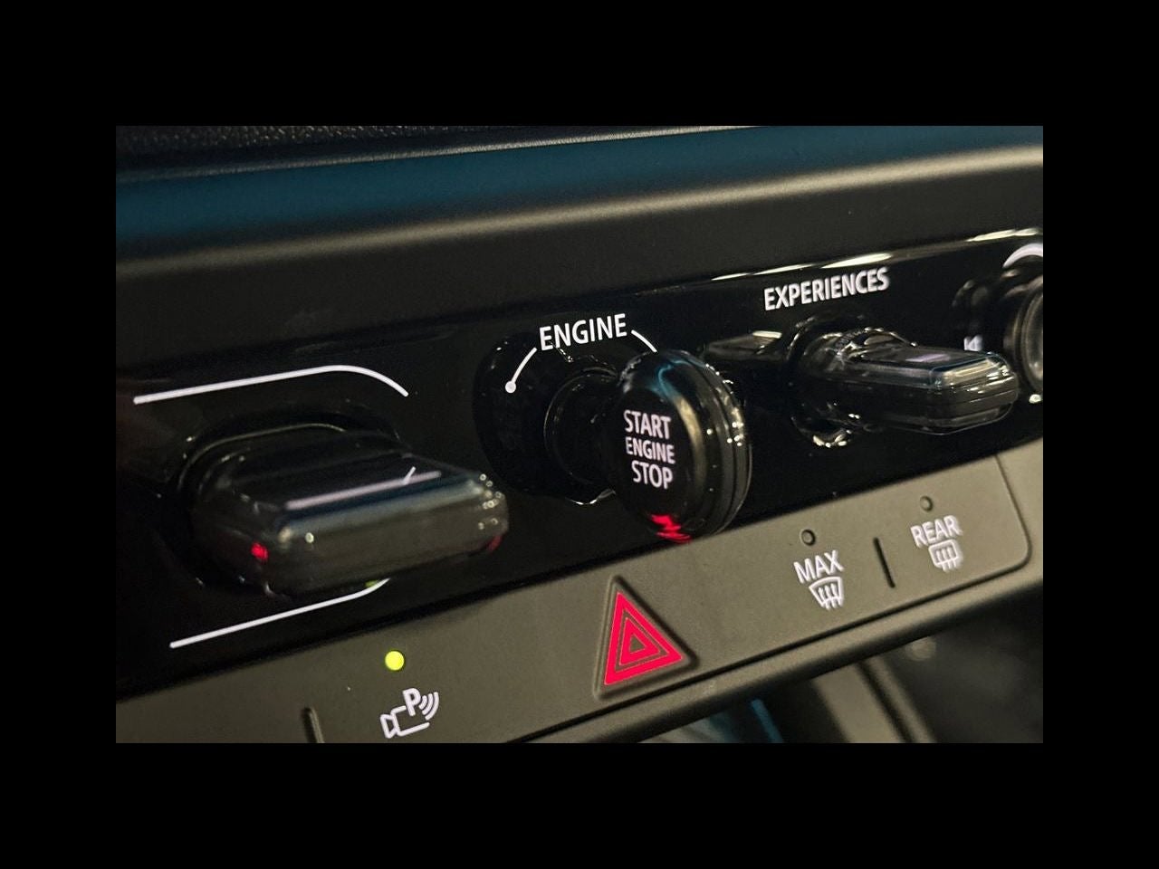 2026 MINI COUNTRYMAN ICONIC