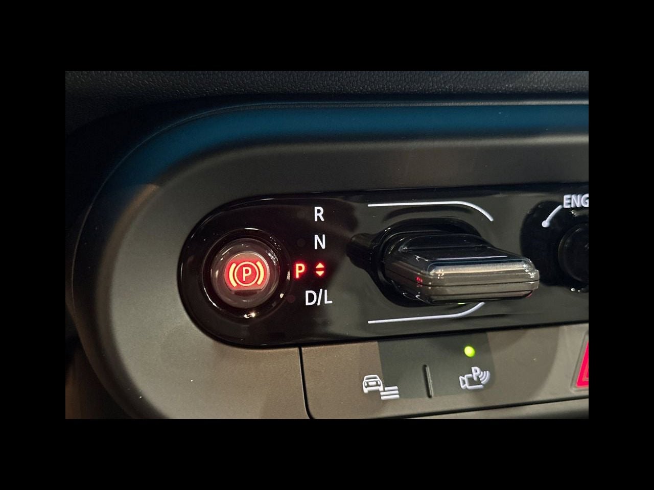 2027 MINI COUNTRYMAN SIGNATURE PLUS