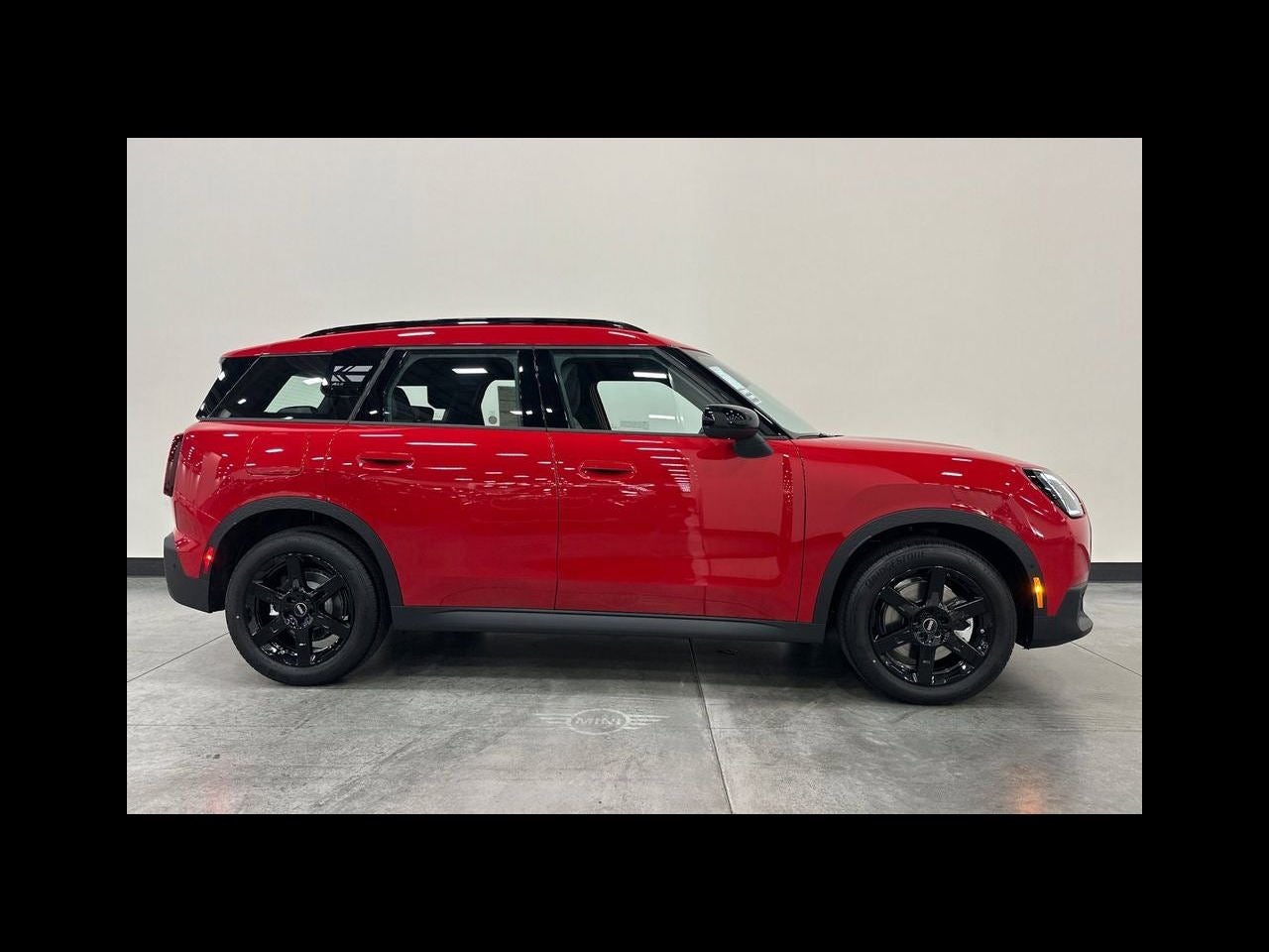 2027 MINI COUNTRYMAN SIGNATURE PLUS