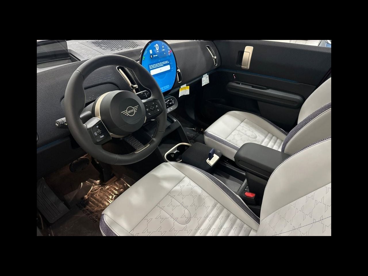 2027 MINI COUNTRYMAN SIGNATURE PLUS