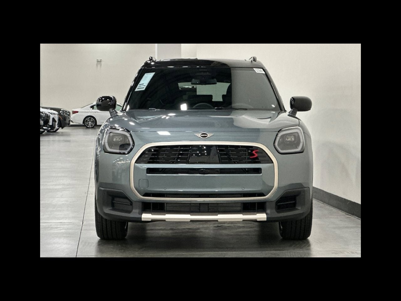 2027 MINI COUNTRYMAN ICONIC