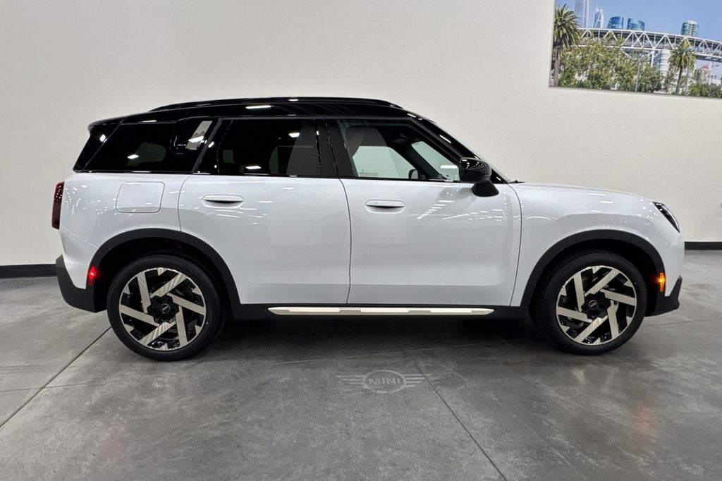2027 MINI Cooper S Countryman Base