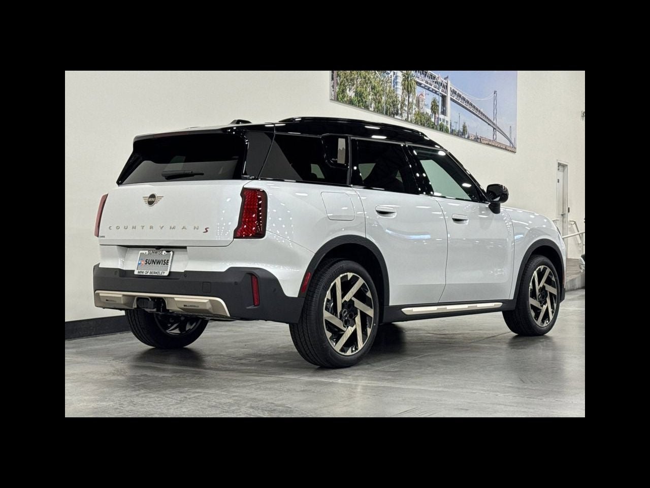 2027 MINI COUNTRYMAN SIGNATURE PLUS