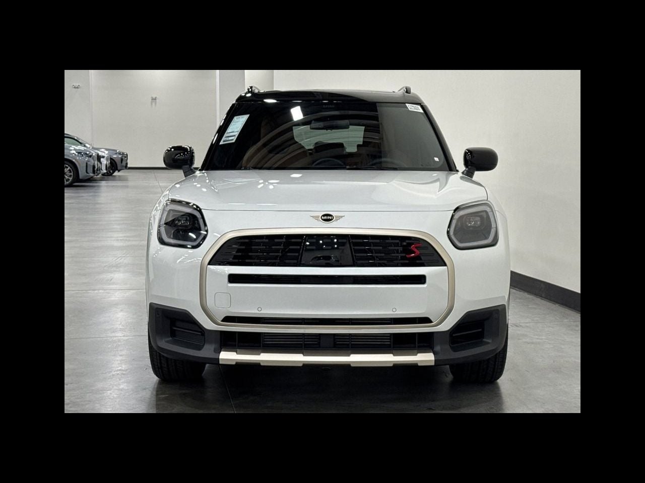 2027 MINI COUNTRYMAN SIGNATURE PLUS