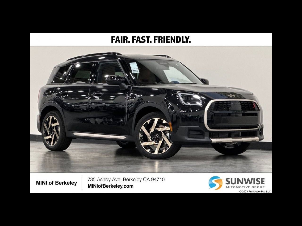 2027 MINI COUNTRYMAN ICONIC