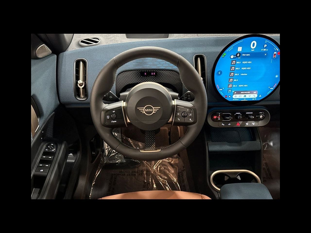 2027 MINI COUNTRYMAN ICONIC