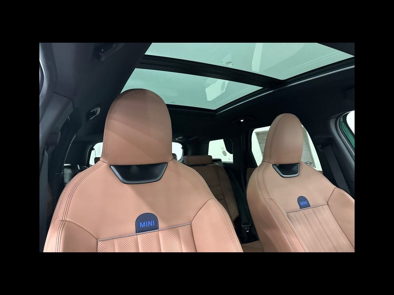 2027 MINI COUNTRYMAN ICONIC