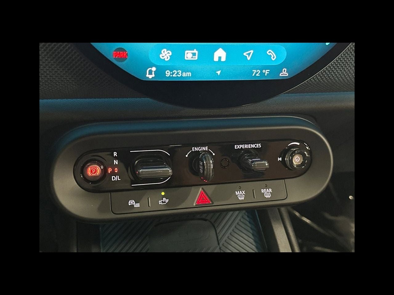 2027 MINI COUNTRYMAN ICONIC