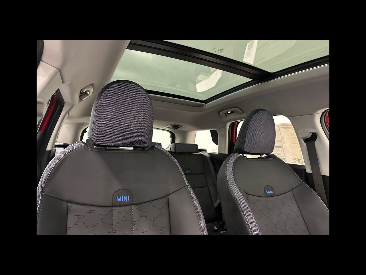 2027 MINI COUNTRYMAN SIGNATURE PLUS