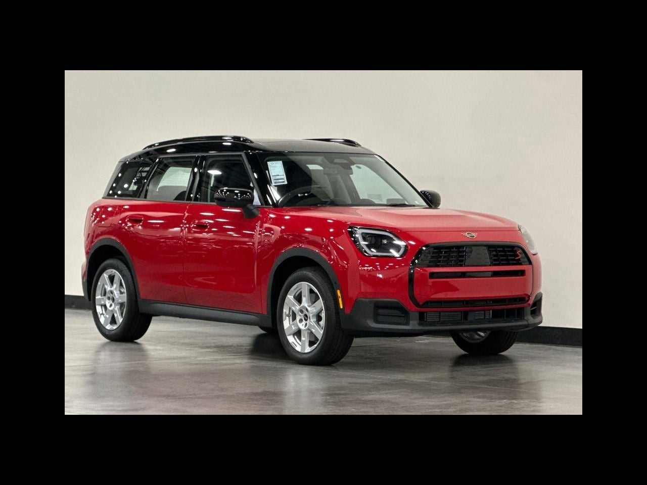 2027 MINI COUNTRYMAN SIGNATURE PLUS