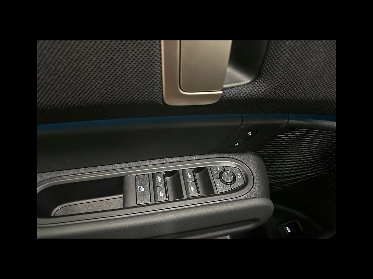 2027 MINI COUNTRYMAN SIGNATURE PLUS