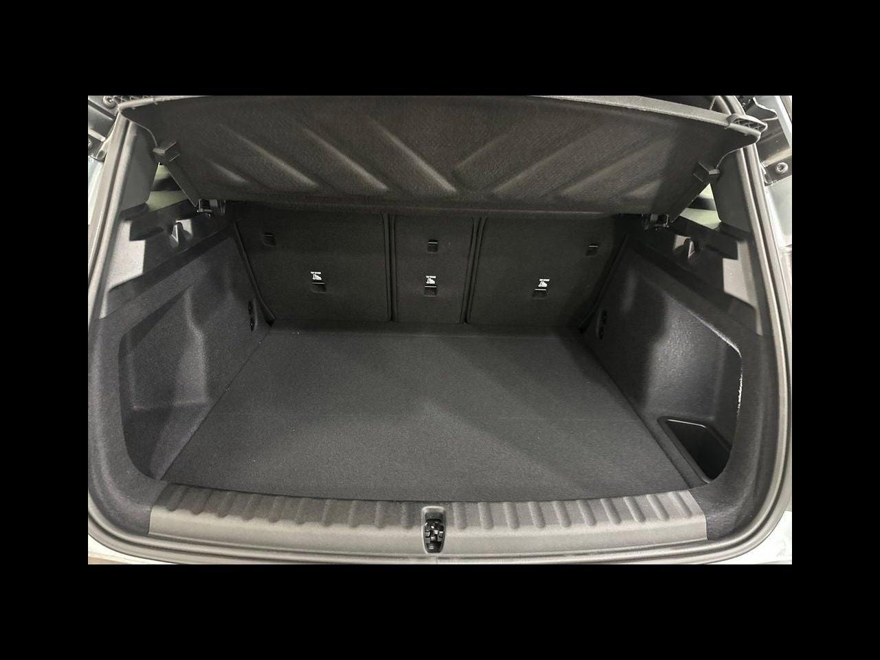 2027 MINI COUNTRYMAN ICONIC