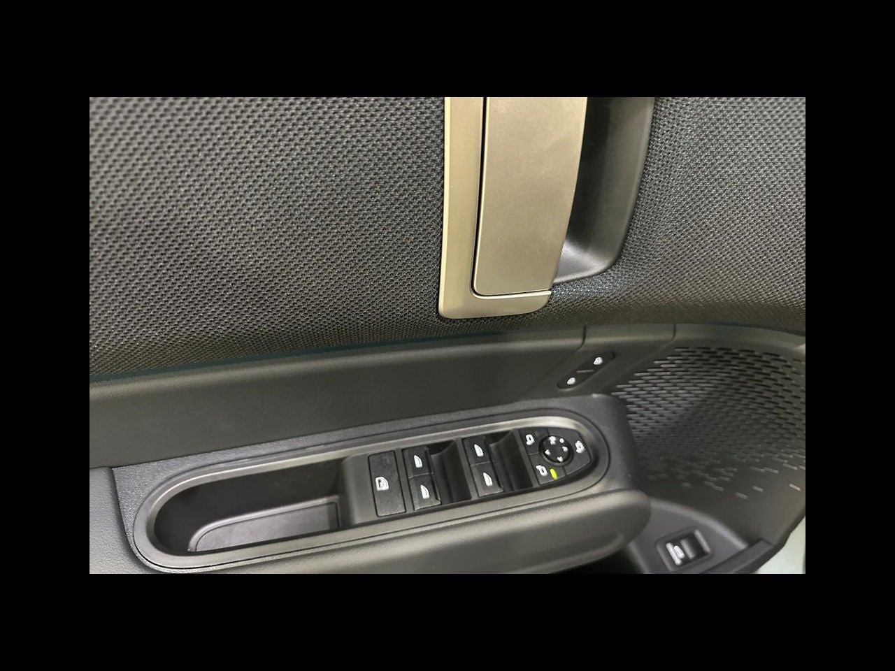 2027 MINI COUNTRYMAN ICONIC