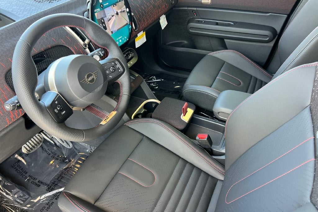2027 MINI COUNTRYMAN ICONIC