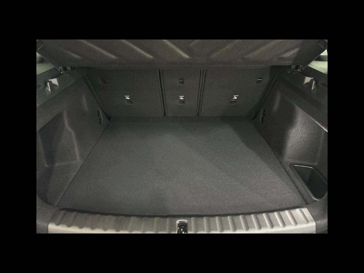 2027 MINI COUNTRYMAN ICONIC