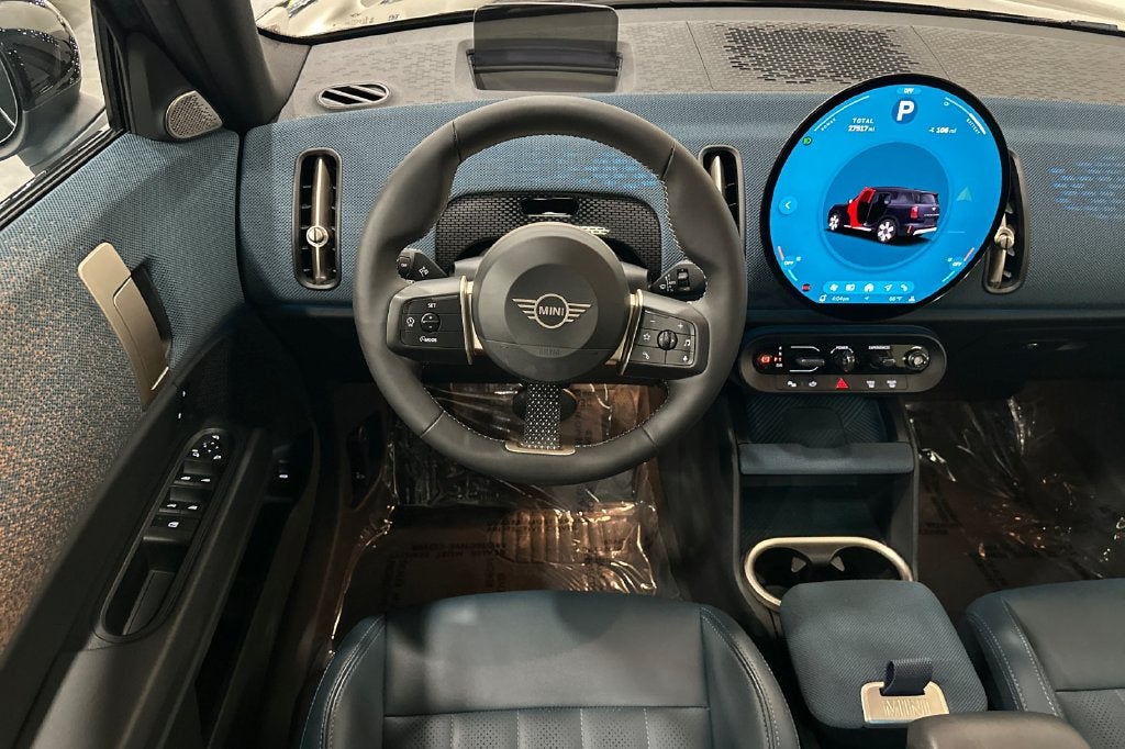 2025 MINI COUNTRYMAN Iconic