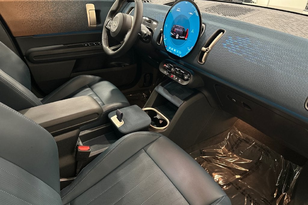 2025 MINI COUNTRYMAN Iconic