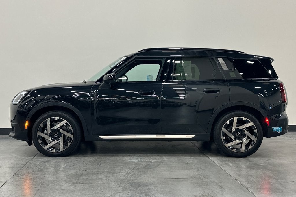2025 MINI COUNTRYMAN Iconic