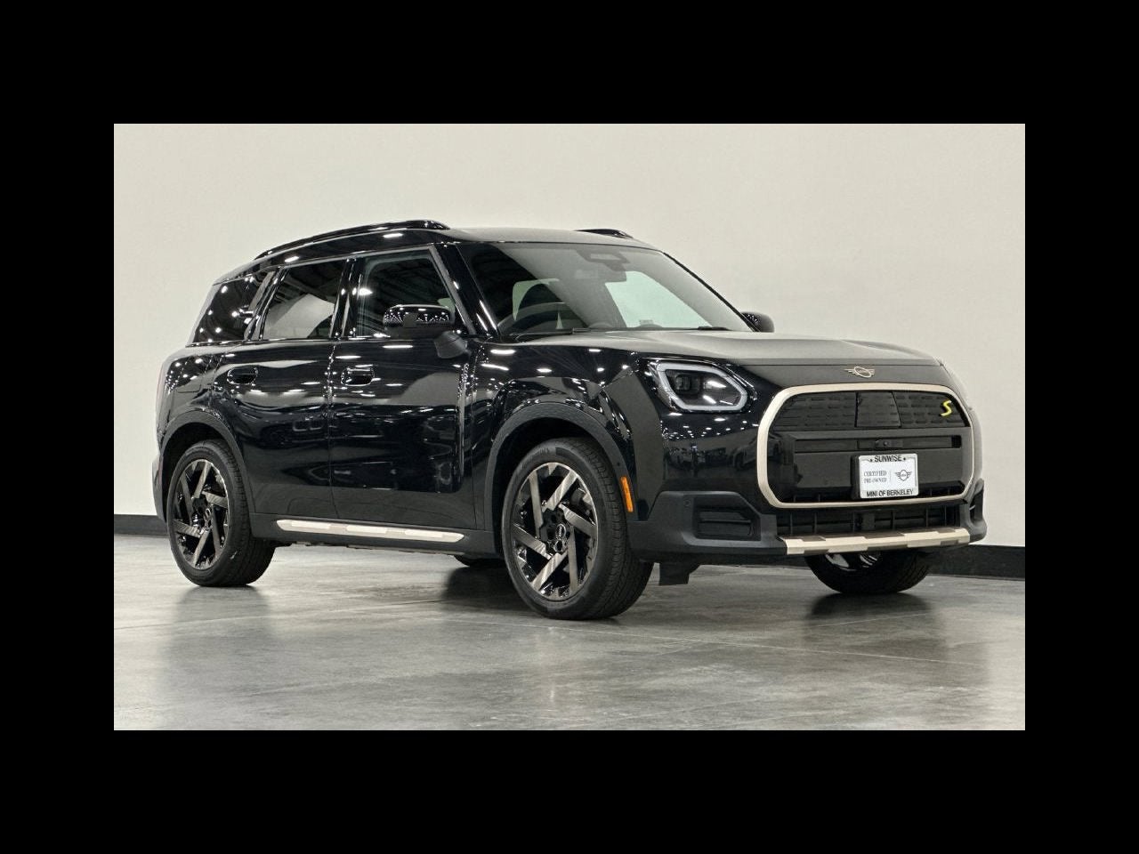 2025 MINI COUNTRYMAN Iconic