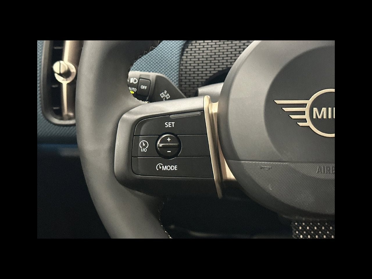 2025 MINI COUNTRYMAN Iconic